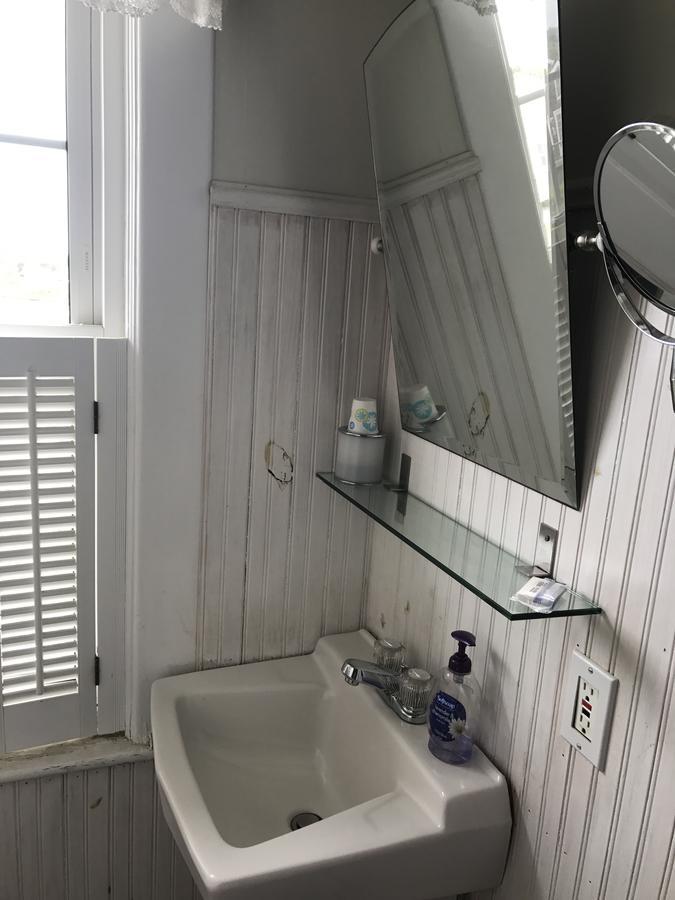 Beach House Inn West Dennis Екстер'єр фото